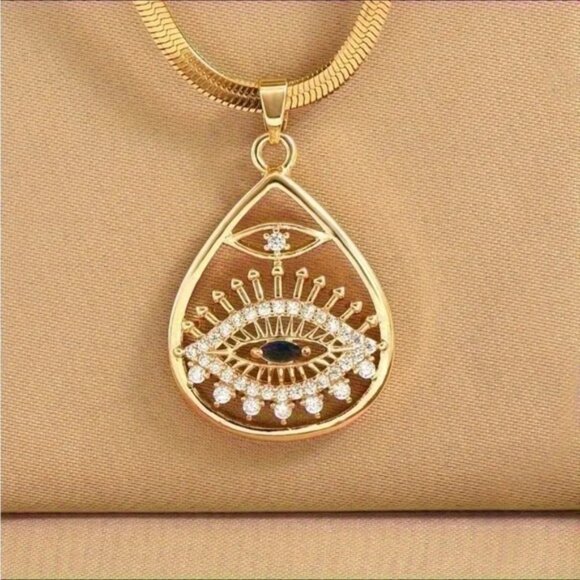Gold VTG Elegant Gold Blue Evil Eye Rhinestone Chain Pendant Necklace - Picture 3 of 7